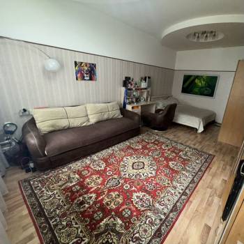 Продается 1-комнатная квартира, 40,6 м²
