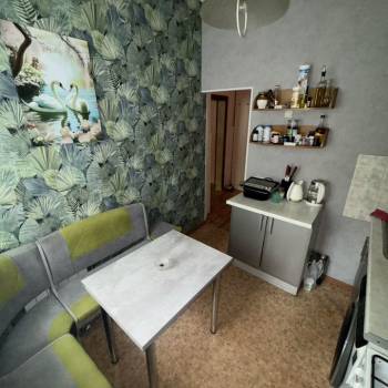 Продается 1-комнатная квартира, 40,6 м²