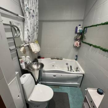 Продается 1-комнатная квартира, 40,6 м²