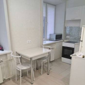Сдается 1-комнатная квартира, 43 м²