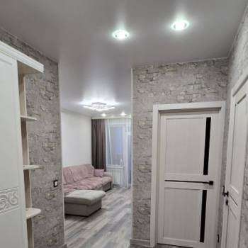 Сдается 1-комнатная квартира, 42 м²