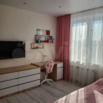 Продается Многокомнатная квартира, 66,7 м²