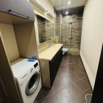 Продается 3-х комнатная квартира, 140 м²