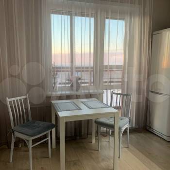 Сдается 1-комнатная квартира, 42 м²
