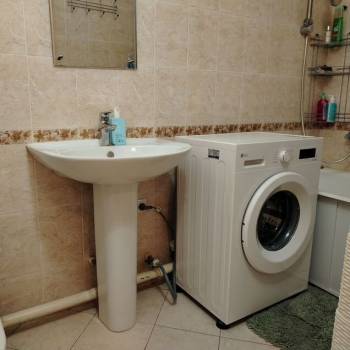 Сдается 1-комнатная квартира, 49 м²