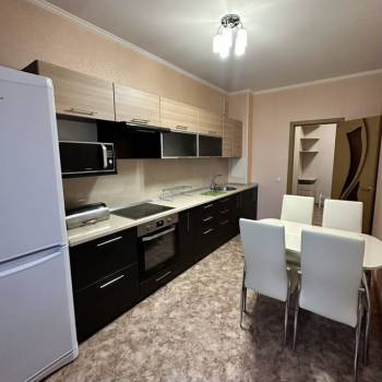 Сдается 1-комнатная квартира, 45 м²