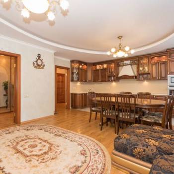 Продается 3-х комнатная квартира, 96,4 м²