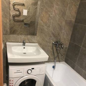 Продается 1-комнатная квартира, 37 м²