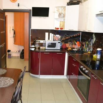 Продается 1-комнатная квартира, 44 м²