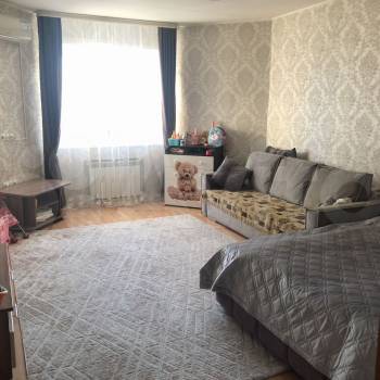 Продается 1-комнатная квартира, 44 м²