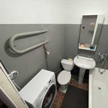 Продается 1-комнатная квартира, 29,4 м²