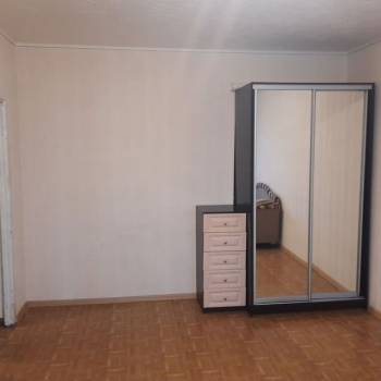 Продается 1-комнатная квартира, 35 м²