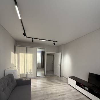 Продается 1-комнатная квартира, 39 м²