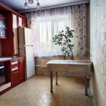 Продается Многокомнатная квартира, 82,6 м²