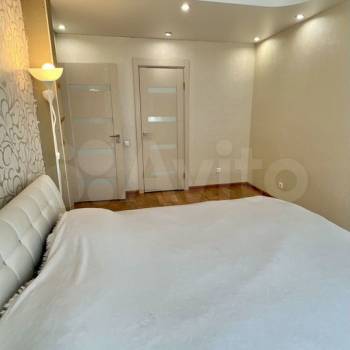 Сдается Многокомнатная квартира, 80 м²