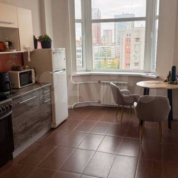 Сдается 2-х комнатная квартира, 60 м²
