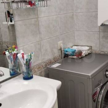 Продается Многокомнатная квартира, 98 м²