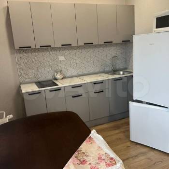 Сдается 1-комнатная квартира, 38 м²