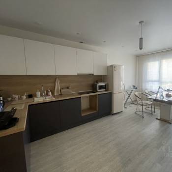 Продается 2-х комнатная квартира, 57,4 м²