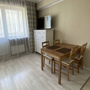 Сдается 1-комнатная квартира, 35 м²
