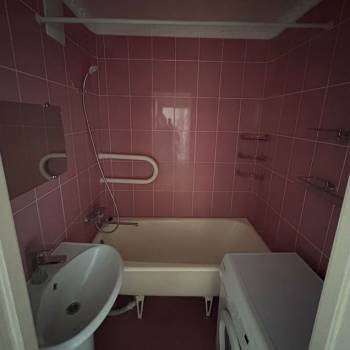 Сдается Многокомнатная квартира, 60 м²