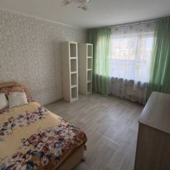 Сдается Многокомнатная квартира, 60 м²