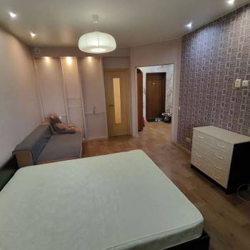 Сдается 1-комнатная квартира, 39 м²