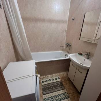 Сдается 1-комнатная квартира, 47 м²