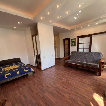 Сдается 1-комнатная квартира, 55,2 м²