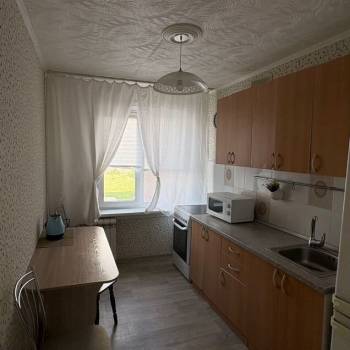 Сдается Многокомнатная квартира, 60 м²