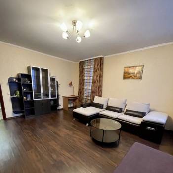 Сдается Многокомнатная квартира, 100 м²
