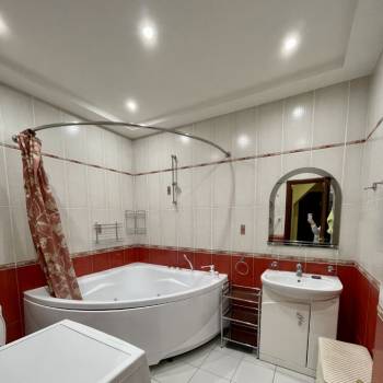 Сдается Многокомнатная квартира, 100 м²