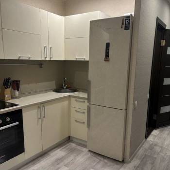 Сдается 1-комнатная квартира, 43 м²