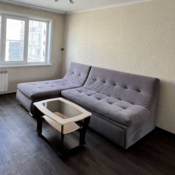 Сдается Многокомнатная квартира, 60 м²