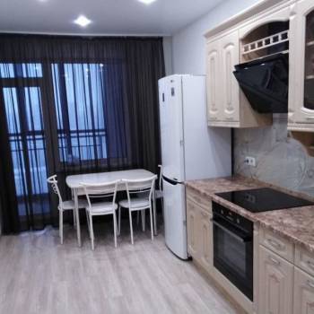 Сдается 1-комнатная квартира, 46 м²