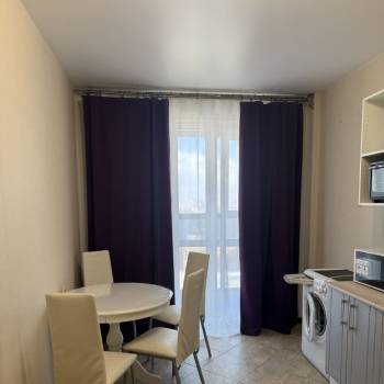 Сдается 1-комнатная квартира, 50 м²