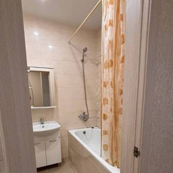 Сдается 1-комнатная квартира, 37 м²