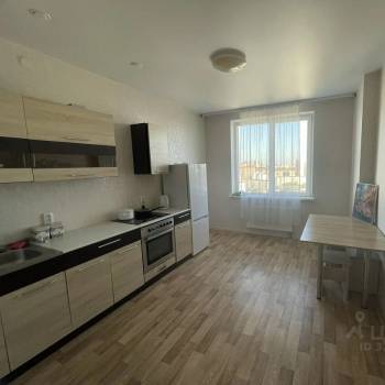 Сдается 1-комнатная квартира, 37 м²