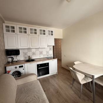 Продается 1-комнатная квартира, 37,8 м²