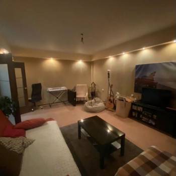 Продается 1-комнатная квартира, 42,8 м²
