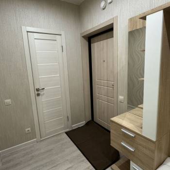 Сдается 1-комнатная квартира, 50 м²