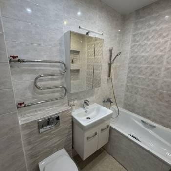 Сдается 1-комнатная квартира, 50 м²