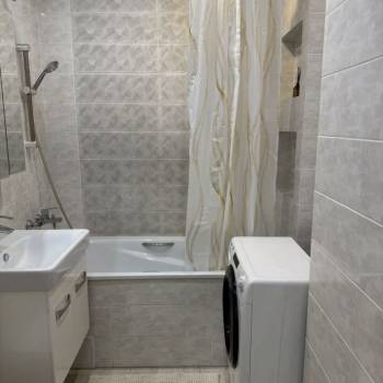 Сдается 1-комнатная квартира, 50 м²