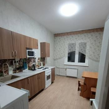 Сдается 1-комнатная квартира, 41,9 м²