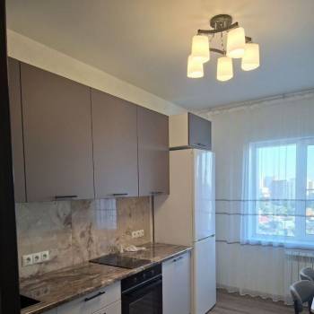 Сдается 2-х комнатная квартира, 65 м²