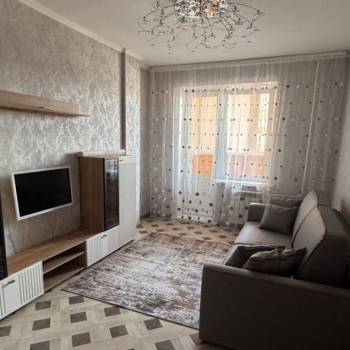Сдается 1-комнатная квартира, 40 м²