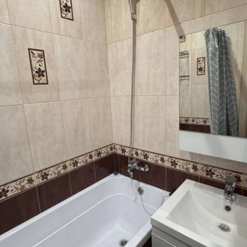 Сдается 1-комнатная квартира, 40 м²