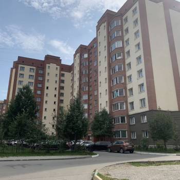Сдается 1-комнатная квартира, 76 м²