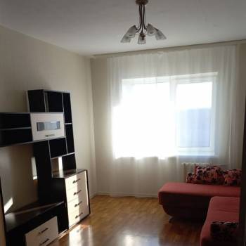 Сдается 1-комнатная квартира, 46 м²