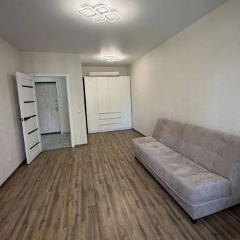 Сдается 1-комнатная квартира, 37 м²